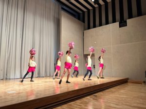 チアダンス lucky star